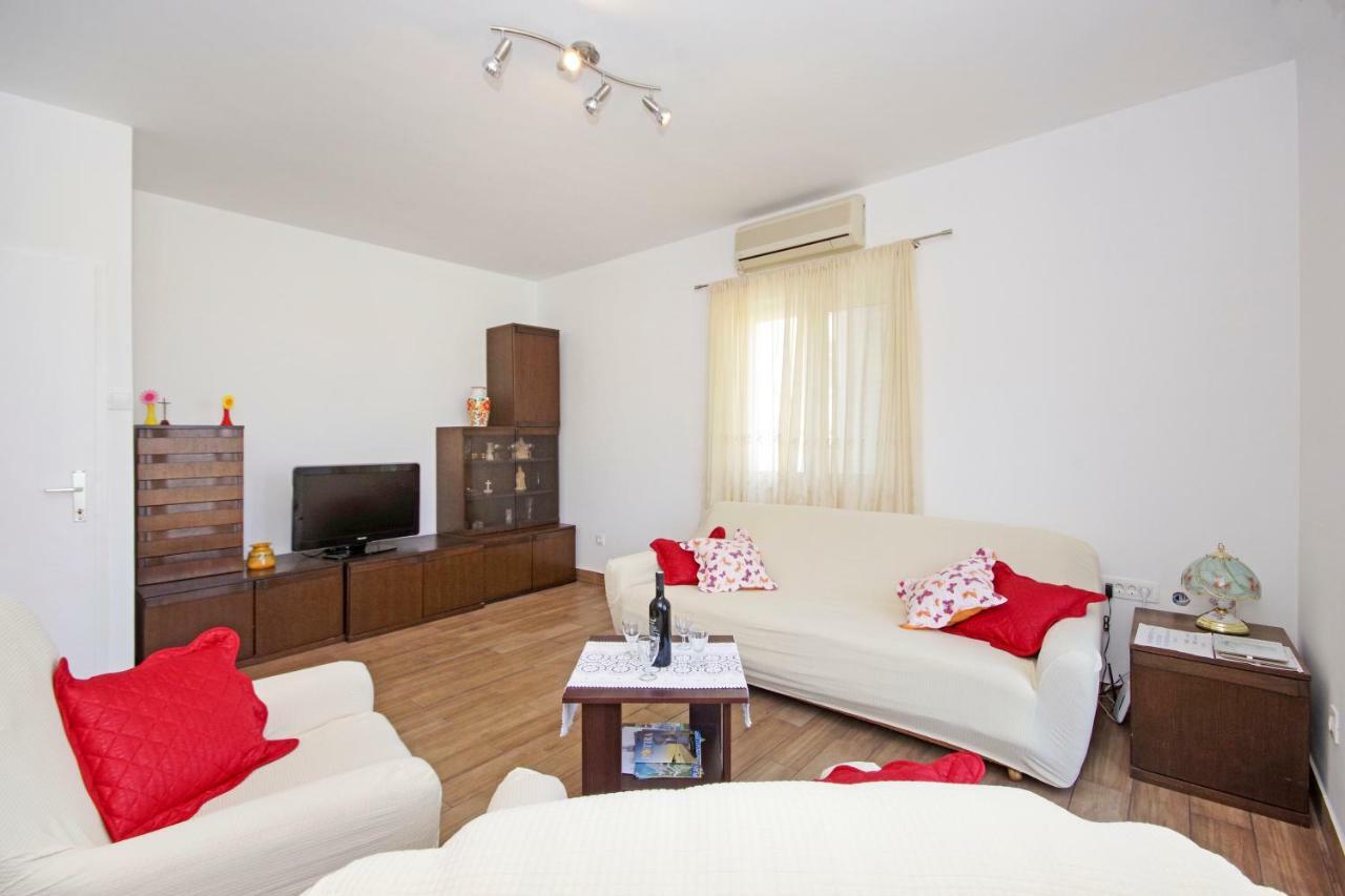 Kuca Za Odmor Toni Apartment Postira Luaran gambar